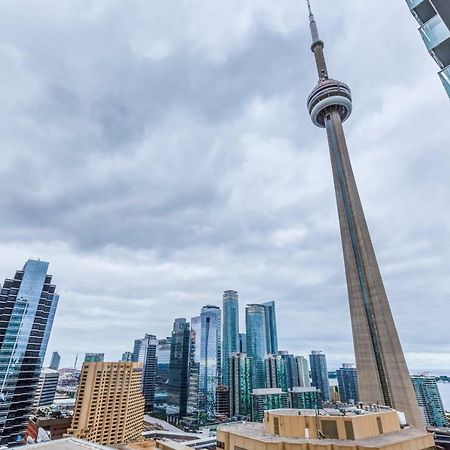 Chol Furnished Suites Heart Of Downtown Toronto, 2 Beds, Free Parking, Cn Tower View المظهر الخارجي الصورة