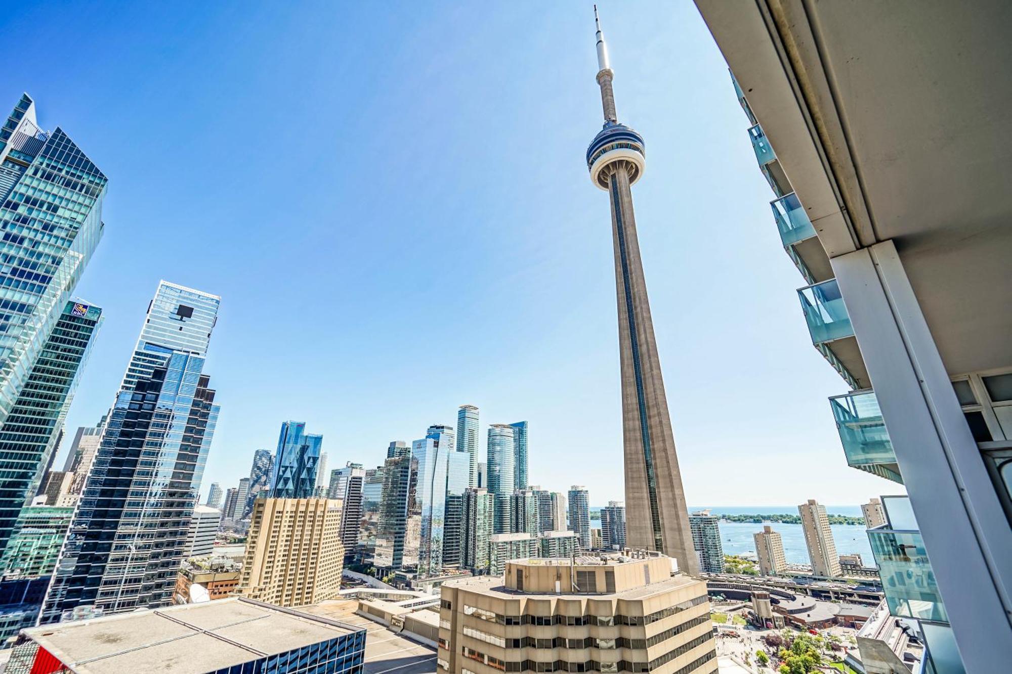 Chol Furnished Suites Heart Of Downtown Toronto, 2 Beds, Free Parking, Cn Tower View المظهر الخارجي الصورة